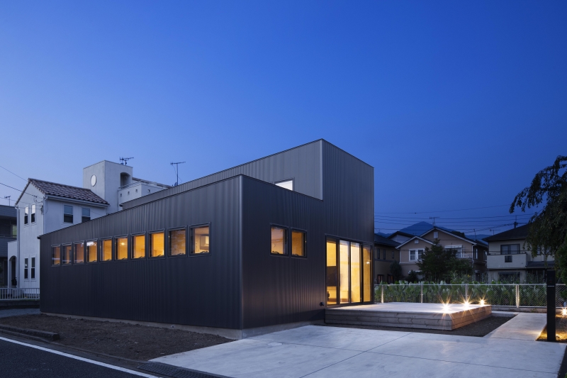 HOUSE-W