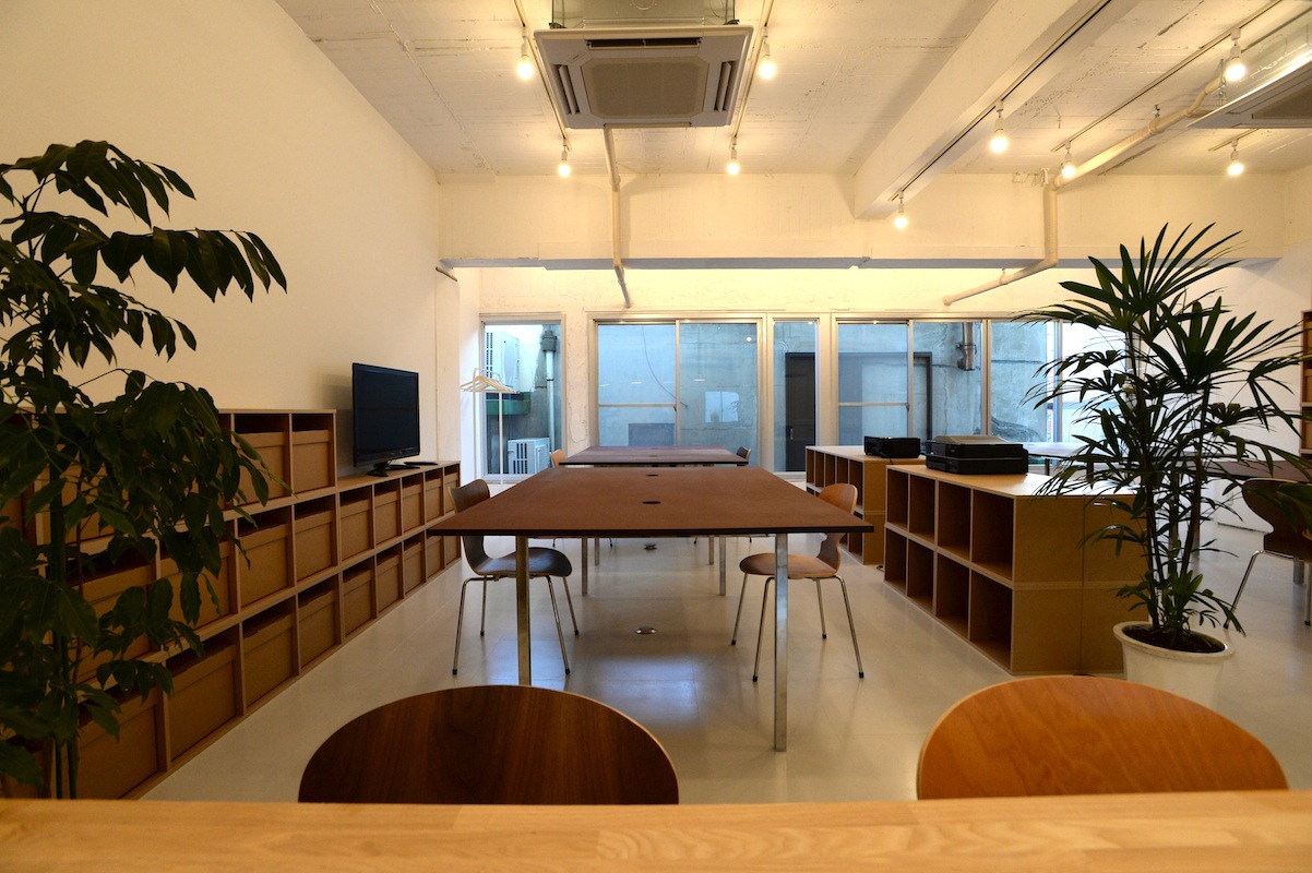 若竹ビル の シェアオフィス　｜　coworking space in 5th Avenue