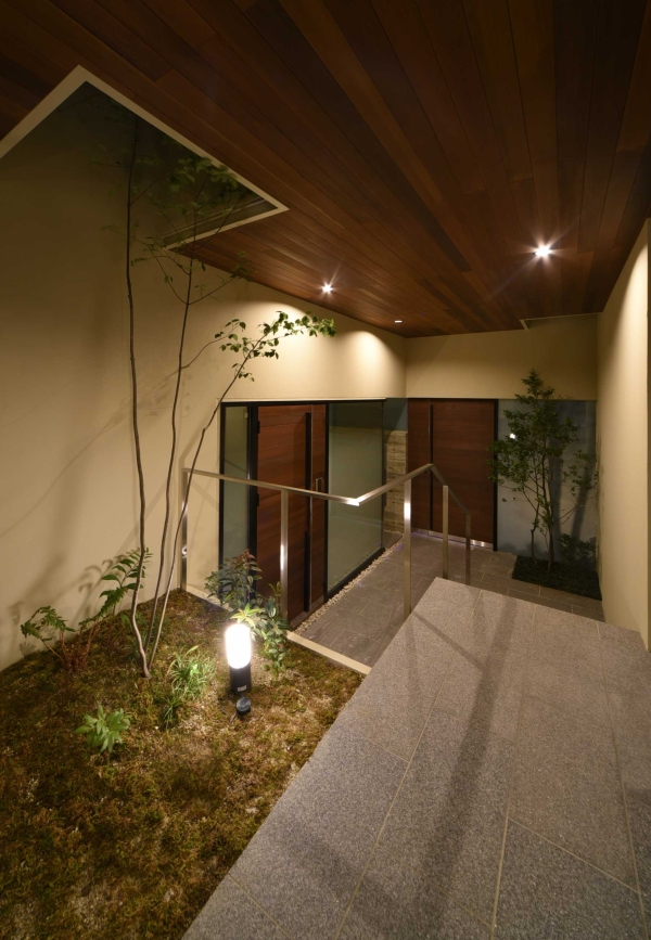 アプローチ　夜景　名古屋　設計事務所