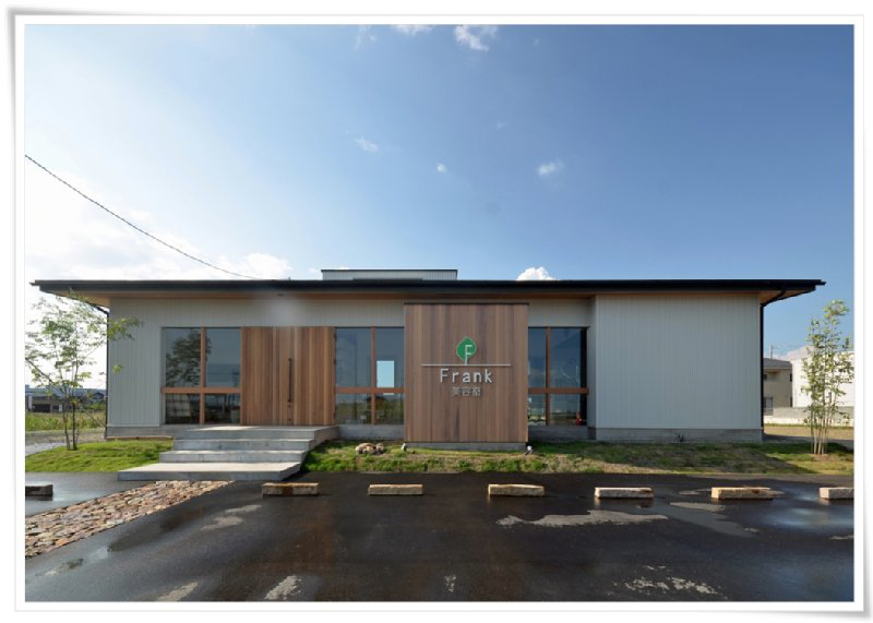 美容室Frank　（店舗併用住宅）