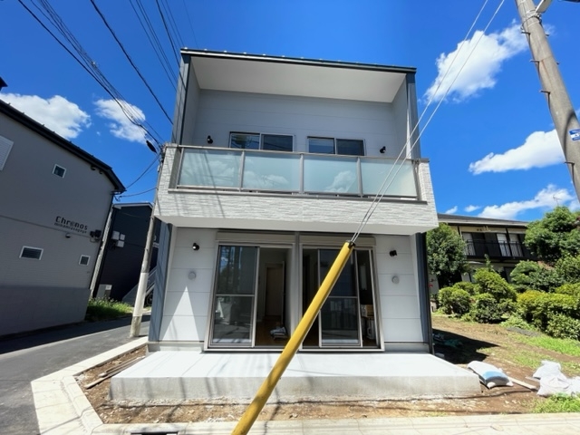 都心の箱型住宅
