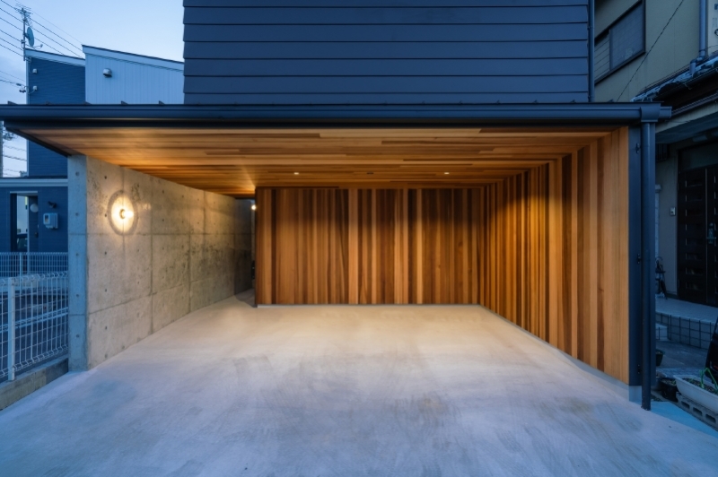 小牧の家－シンプルモダンな「３階建の住宅」－リノベーション