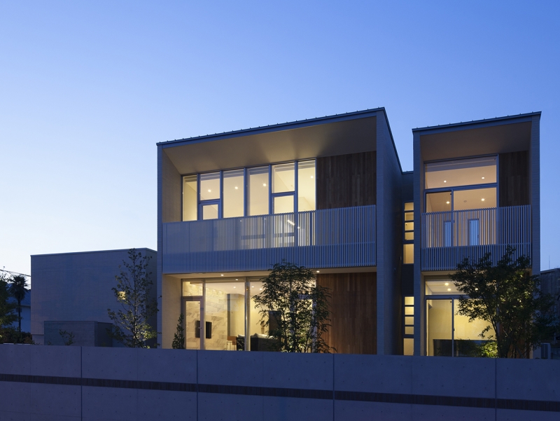 Garden House 2　外観夕景