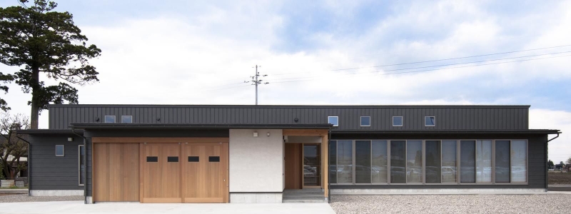 南砺市の家｜砺波平野に建つ夫婦二人のための平屋住宅