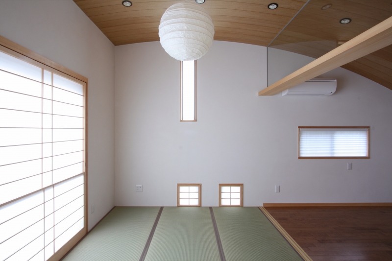 たたみの間と主寝室（２階）