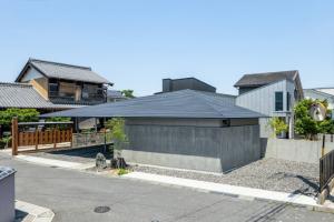 菰野の家 ー中庭を囲む二世帯住宅ー