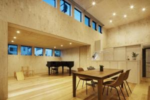 HOUSE-W