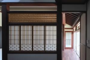 湖西の弁柄の住まい