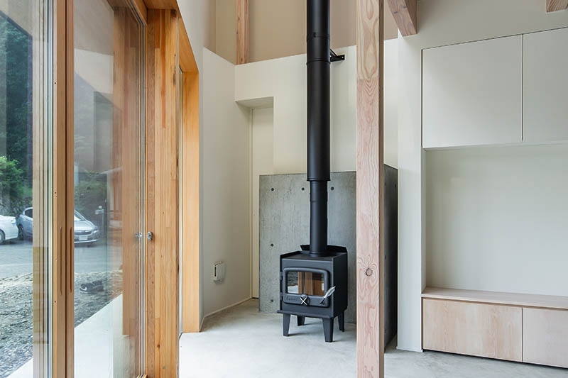 暖炉　triangle-house