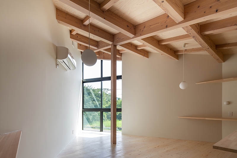 寝室　triangle-house