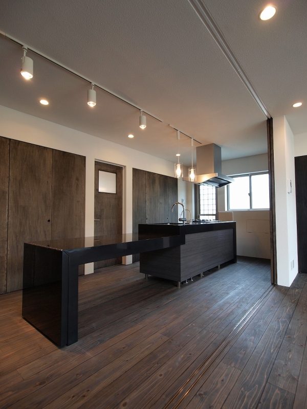 ダイニングのオーダーキッチン