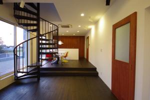 WORKS HOUSE 