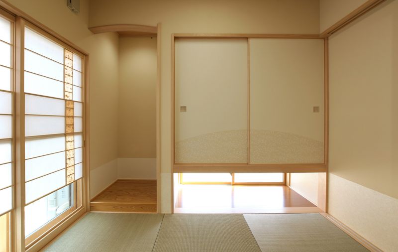 和室（床の間・吊り押入れ）