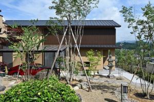 数寄屋の彩と趣を愉しむ和モダンの平屋