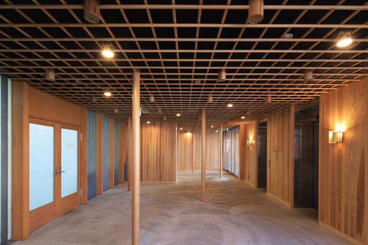 角若松ビルEVホール改修