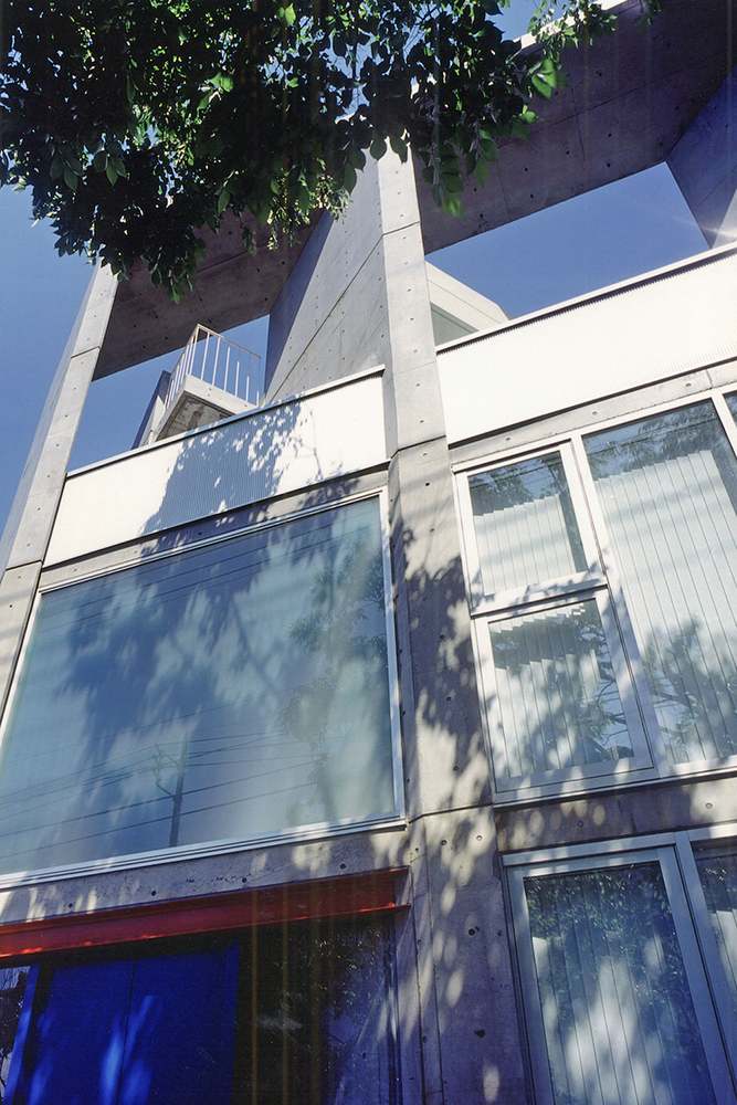 外観見上げ