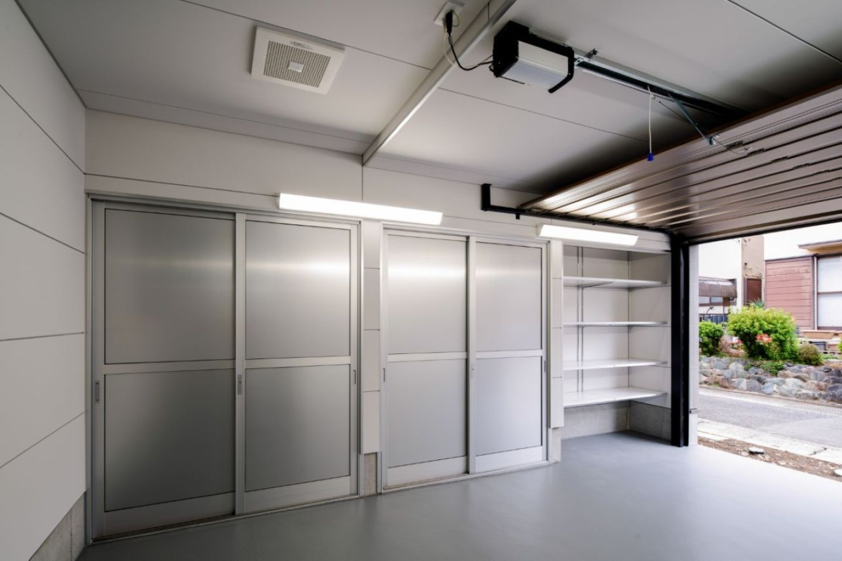 内観　ビルトインガレージ