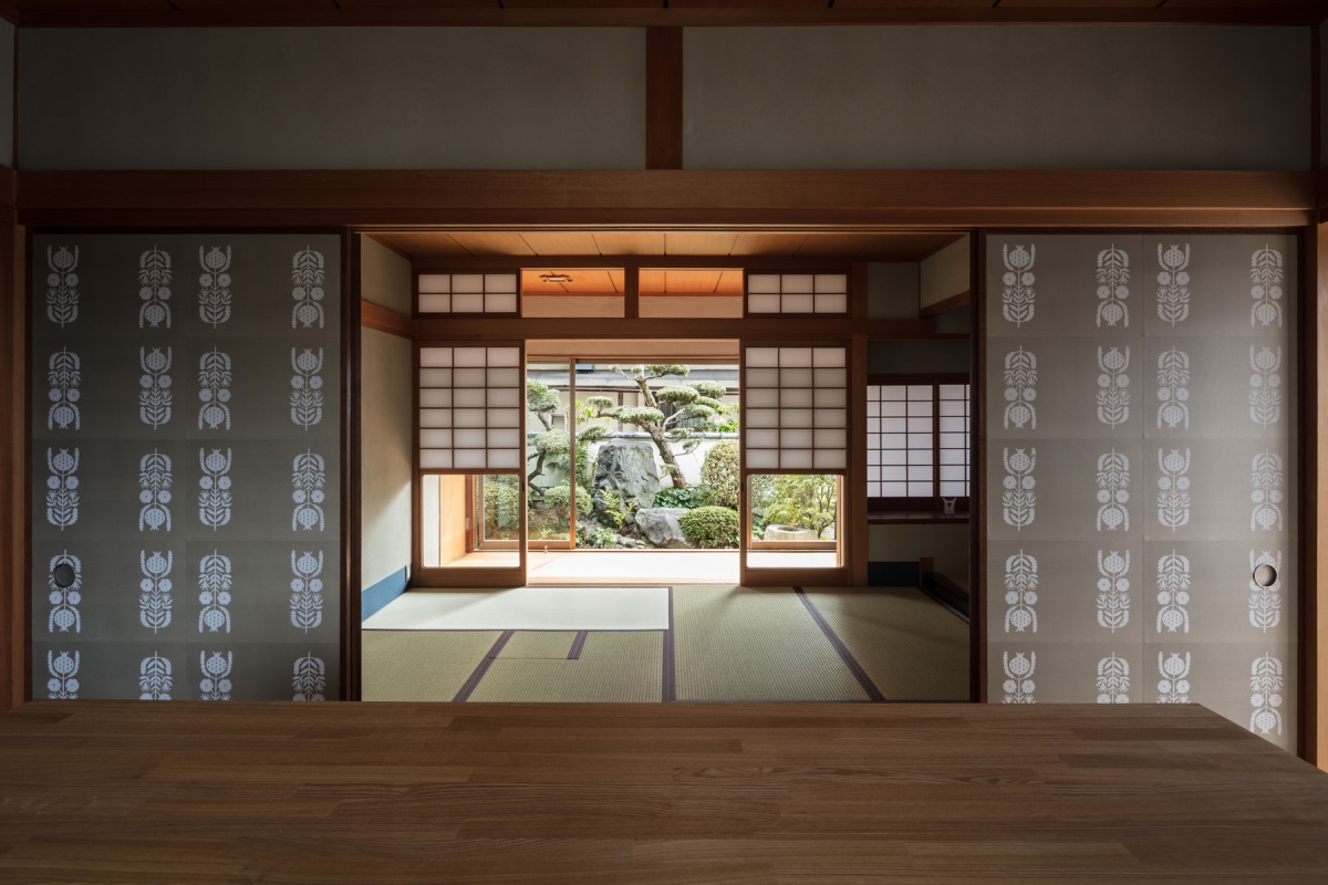 愛でる家｜ギャラリーから和室