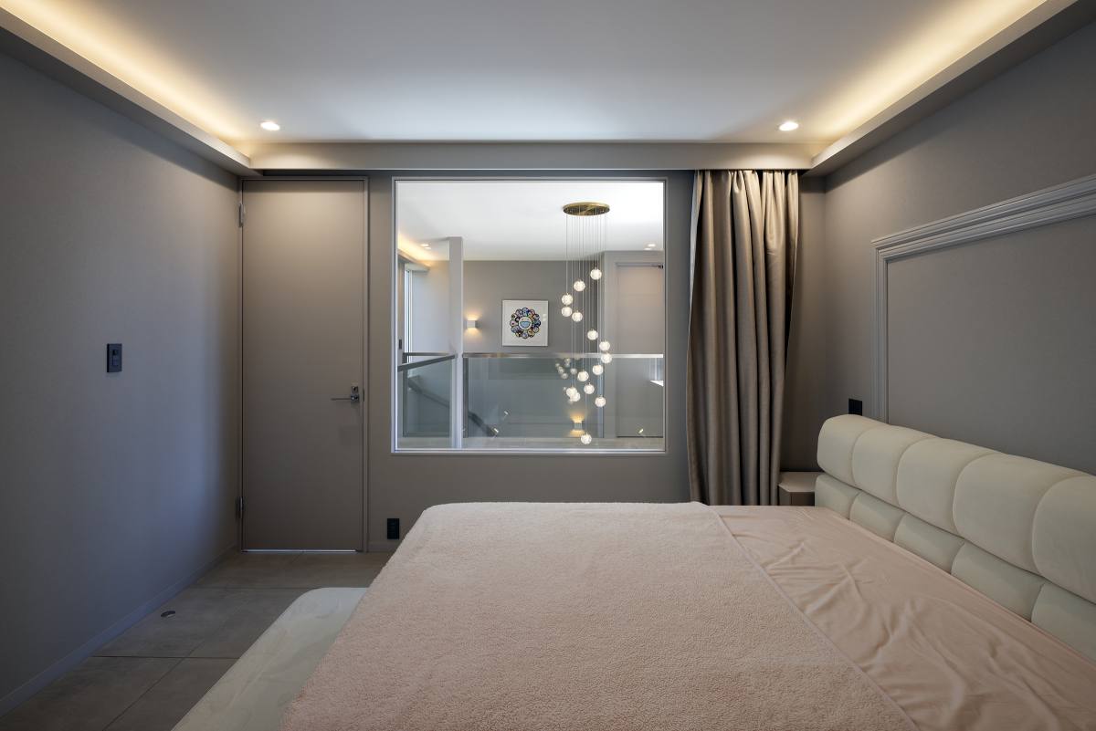 寝室　間接照明