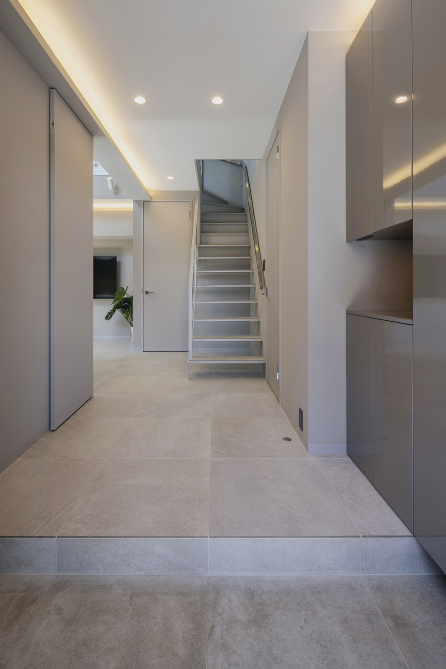 エントランス　タイル