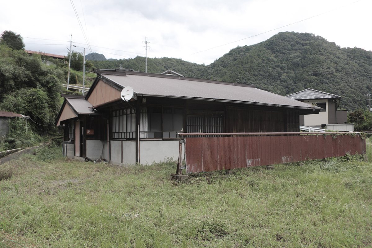 築１００年ほどのと思われる古民家リノベーション　改修前