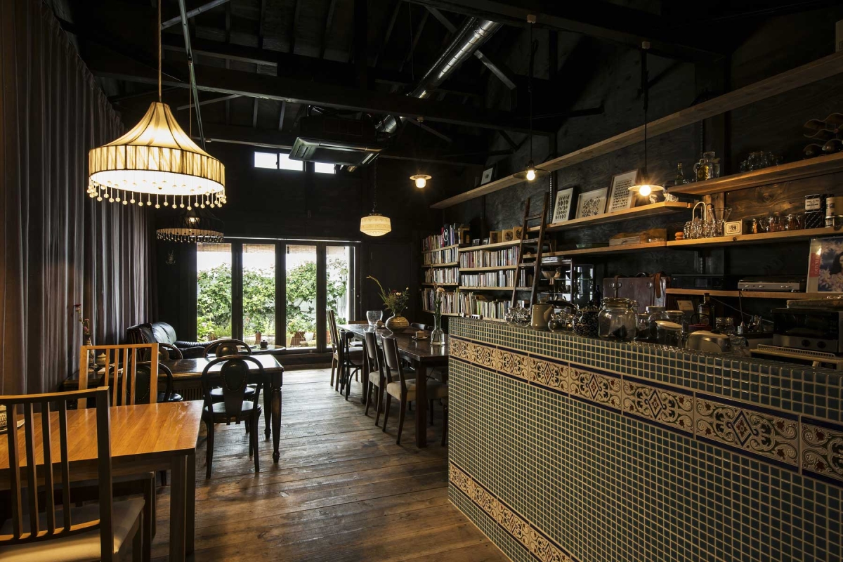 カフェ・フランツ・カフカ｜内観②