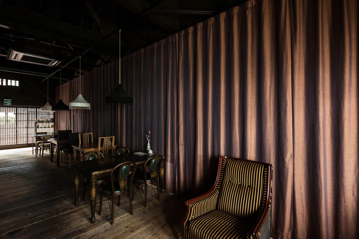 カフェ・フランツ・カフカ｜内観④