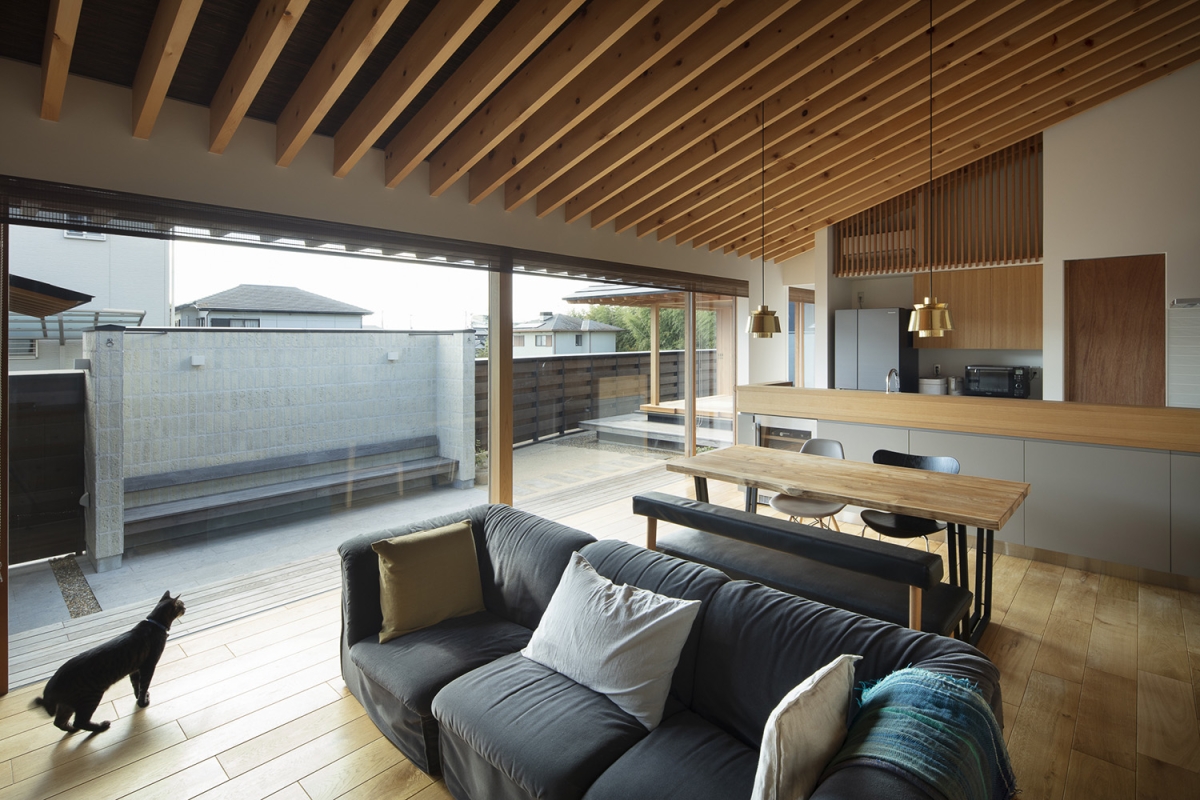 紡｜紀州のセミコートハウス