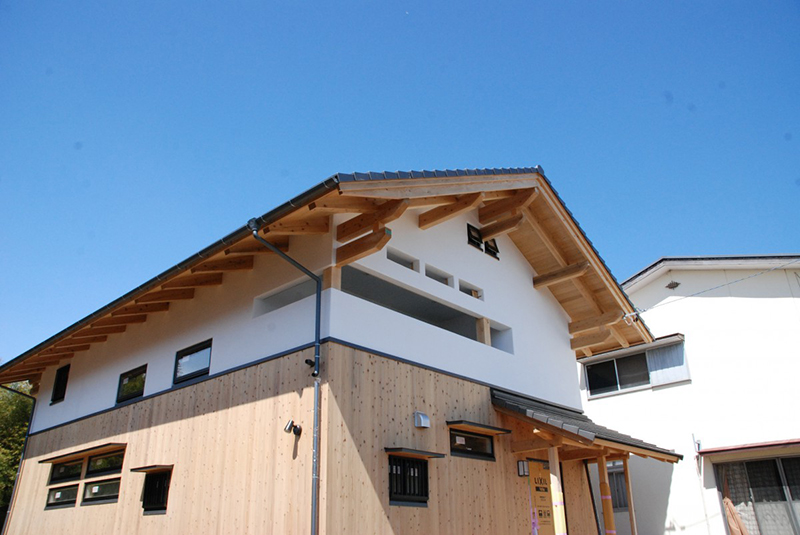 木組み・土壁の家