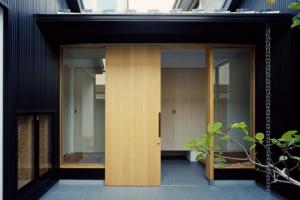 中庭のある平屋