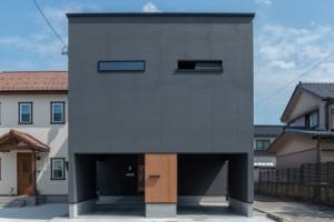 円光寺の家｜内部と外部が繋がるミニマルな住宅
